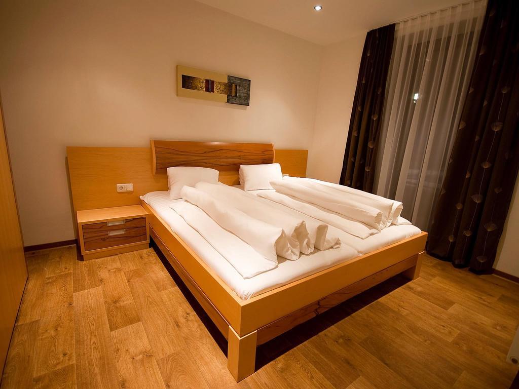 Apartments Obernosterer Kaprun Rom bilde